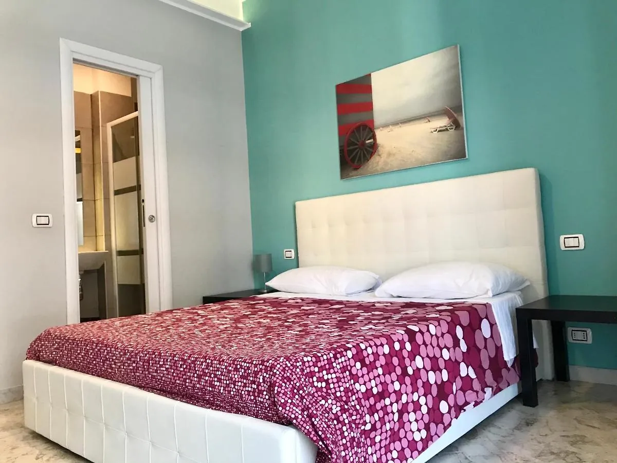 ** Frühstückspension Cavour 124 -Guest-Room- Bari Italien