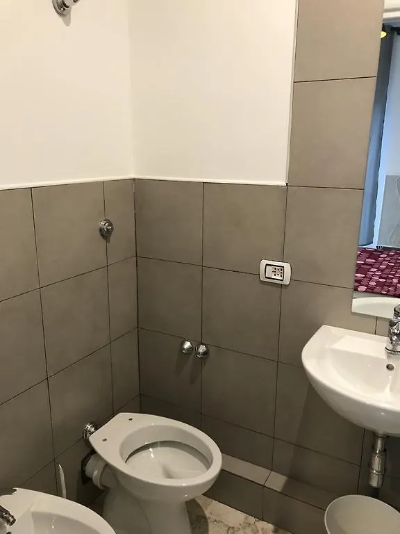 Frühstückspension Cavour 124 -Guest-Room- Bari