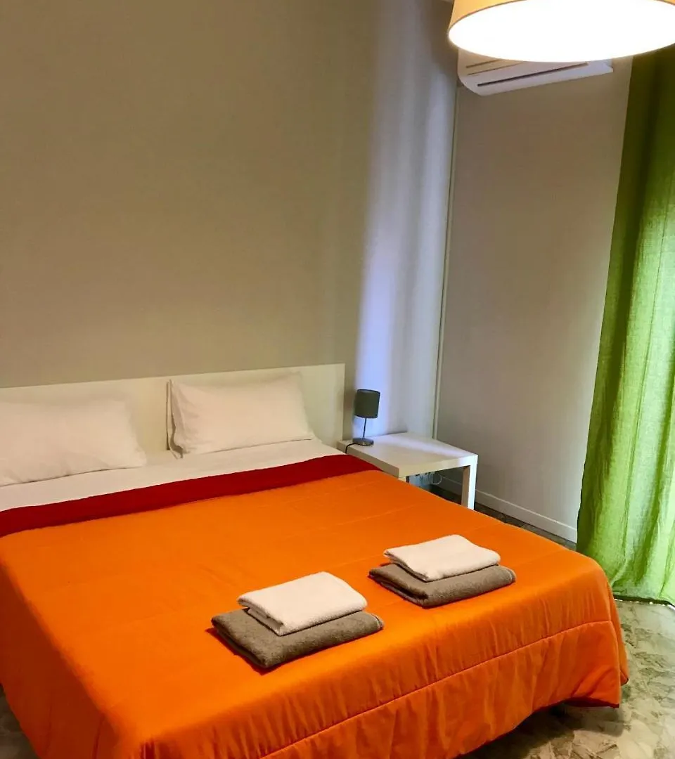 Cavour 124 -Guest-Room- Bari Frühstückspension
