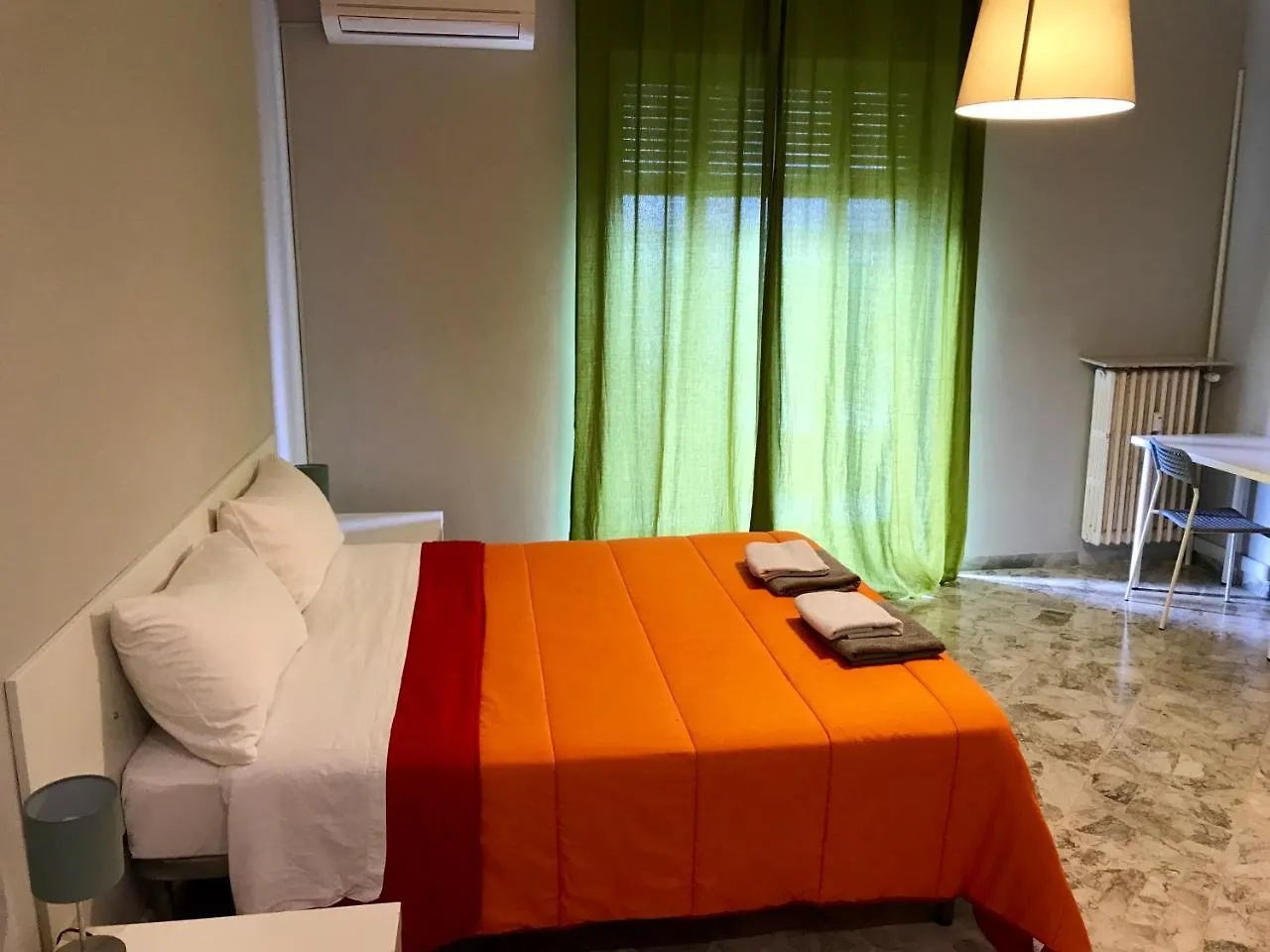 Cavour 124 -Guest-Room- Bari Frühstückspension