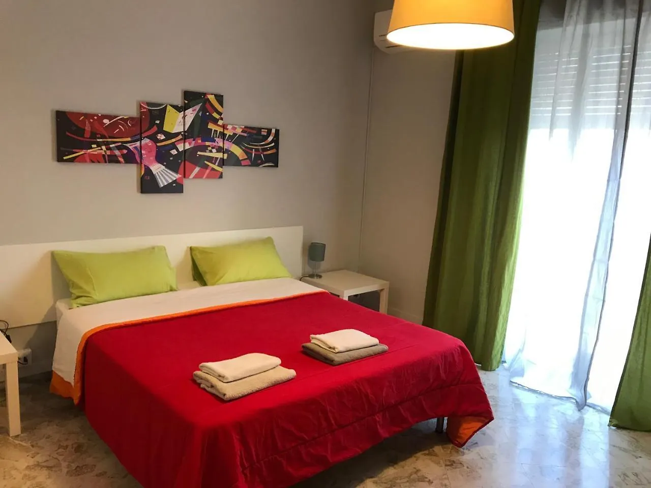 Cavour 124 -Guest-Room- Bari 2*,