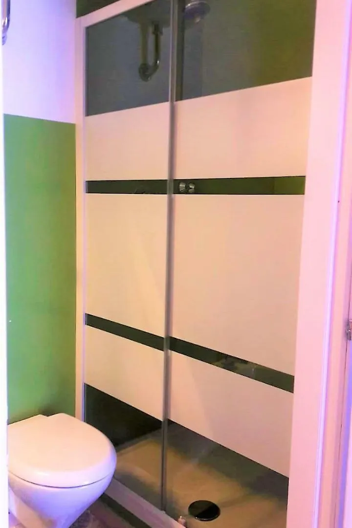 CAVOUR 124 -guest-room- Bari